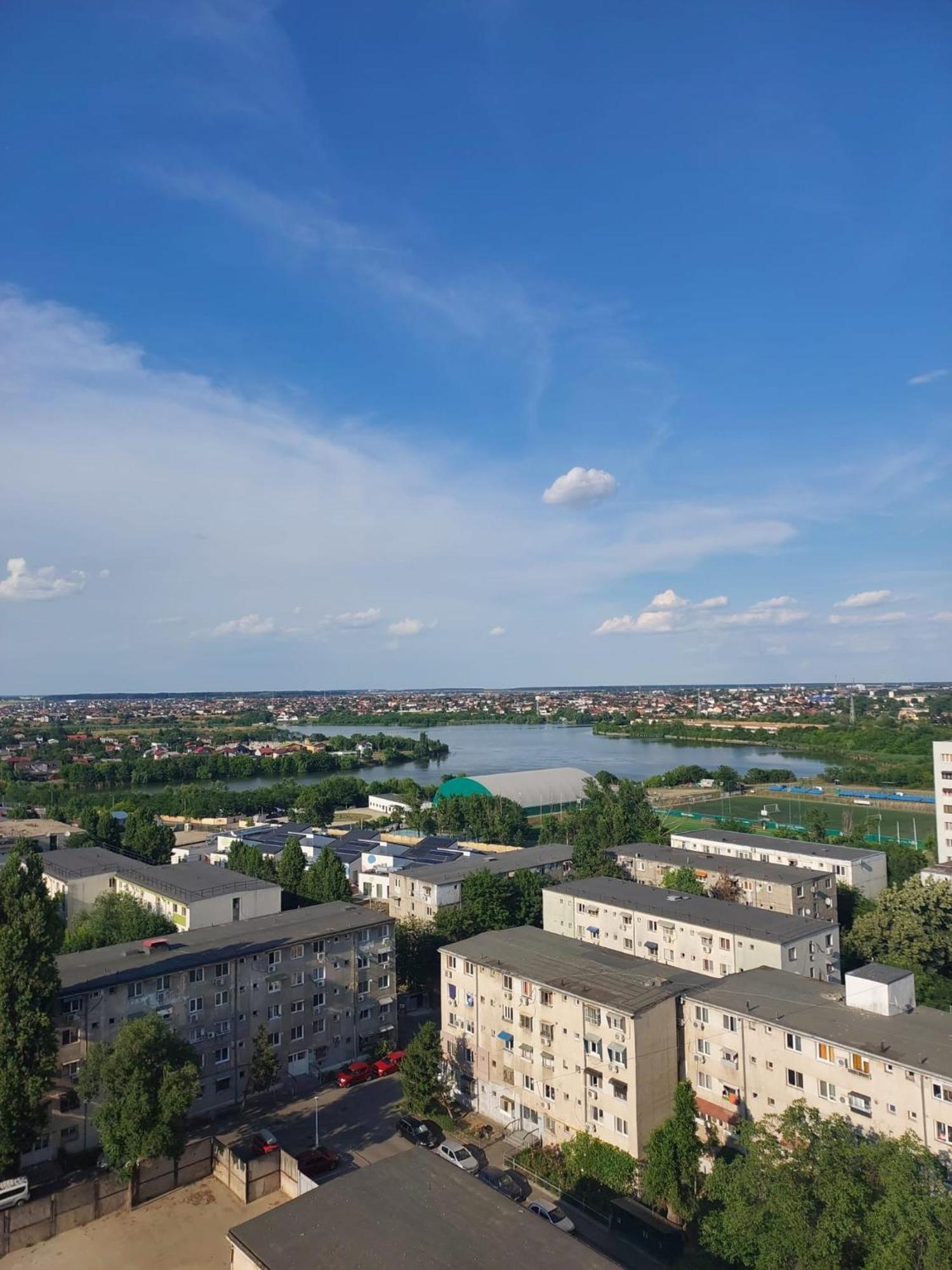 Panorama Mega Apartament Pantelimon Bucharest Luaran gambar