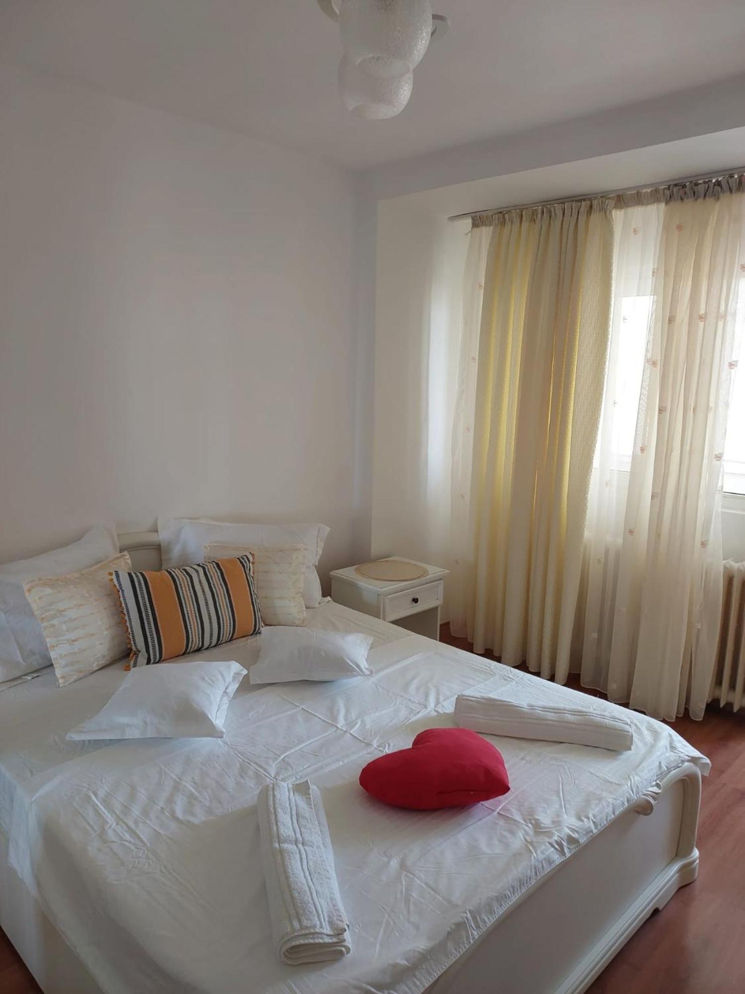 Panorama Mega Apartament Pantelimon Bucharest Luaran gambar